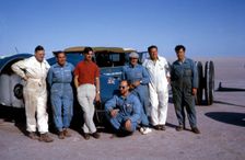 Bluebird CN7 support crew, Ken Norris (3rd from left), Leo Villa (3rd from right), Lake Eyre 1964. Creator: Unknown