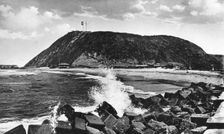 Bluff and lighthouse, Durban, South Africa
