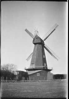 Black Mill, Barham Downs, Adisham, Canterbury, Kent, 1929. Creator: Francis Matthew Shea
