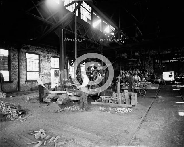 Blacksmith shop, Merchants' Despatch Transportation Co. [Company], between 1900 and 1905. Creator: Unknown.