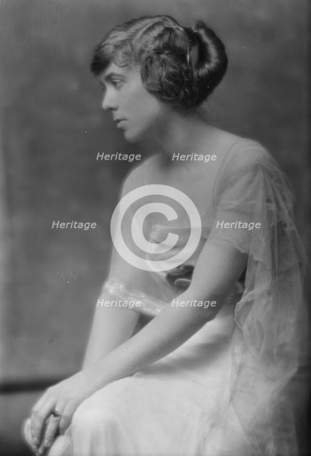 Blair, Lucy, Miss, portrait photograph, 1914 Apr. 12. Creator: Arnold Genthe.