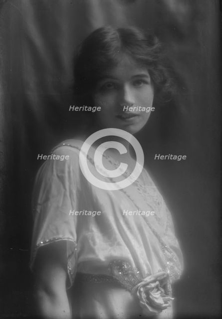 Blair, Sophia, Miss, portrait photograph, 1912 July 5. Creator: Arnold Genthe.