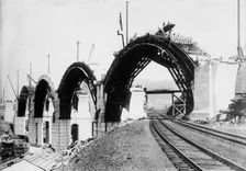 Bldg.[i.e., Building] Tunkhannock Viaduct [Martin's Creek Viaduct], 1913. Creator: Bain News Service