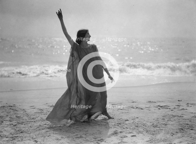 Block, Stella, Miss, 1919 Nov. Creator: Arnold Genthe.