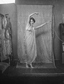 Block, Stella, Miss, 1920 Sept. 3. Creator: Arnold Genthe