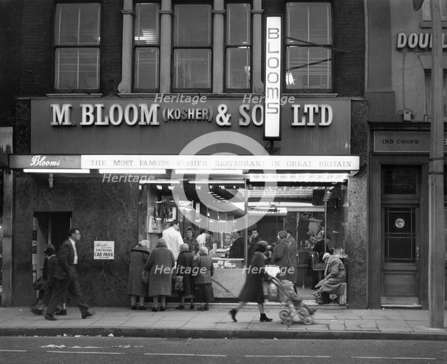 Blooms Restaurant, Kosher restaurant, Golder's Green, London. Creator: Unknown.