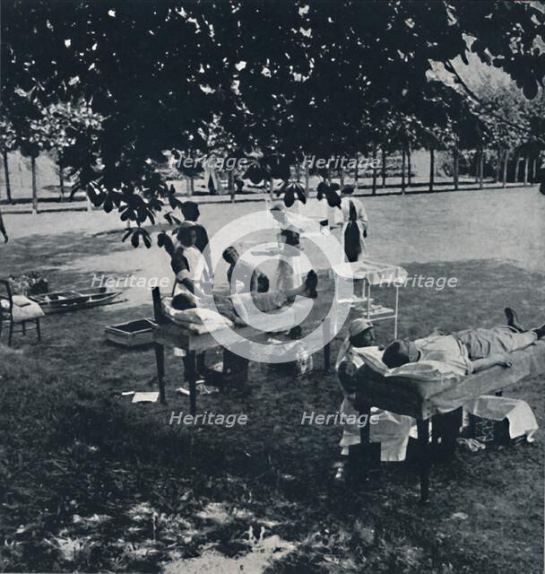 'Blood donors', 1941. Artist: Cecil Beaton.