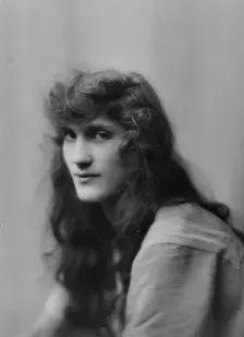 Bradley, Ruth, Miss, portrait photograph, (1916?). Creator: Arnold Genthe