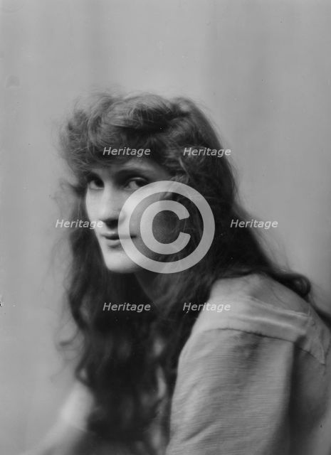 Bradley, Ruth, Miss, portrait photograph, (1916?). Creator: Arnold Genthe.