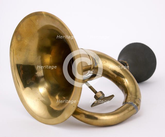 Brass Bulb Horn  . Artist: Unknown.