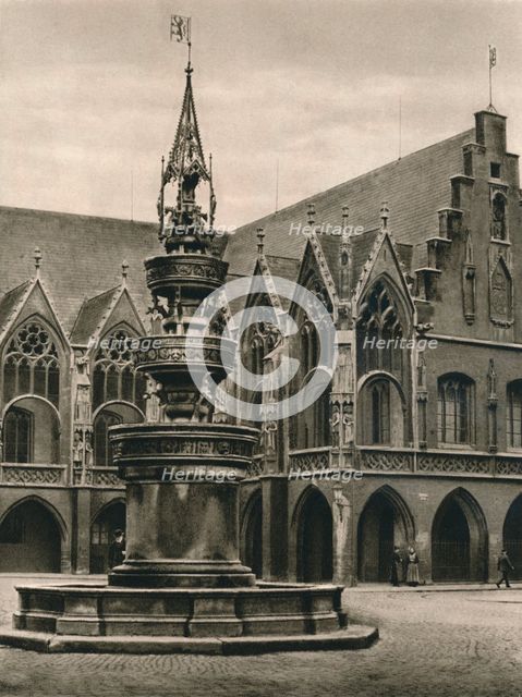'Braunschweig, Town-hall of the old city', 1931. Artist: Kurt Hielscher.