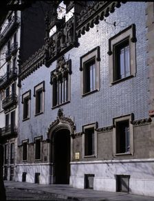 Breastfeeding Municipal Building located at the Gran Vía, with sculptures by Eusebi Arnau, archit…