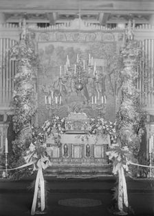 Breese wedding, portrait photograph, 1915. Creator: Arnold Genthe
