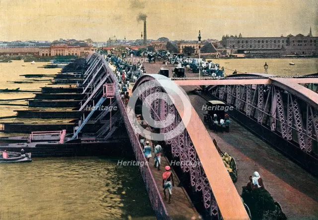 Bridge over the River Hooghly, Calcutta, India, c1880-1890. Artist: Unknown