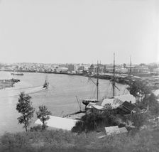 Brisbane River, Petrie Bight with Customs House to the right, 1890. Creator: Robert Augustus Henry L'Estrange