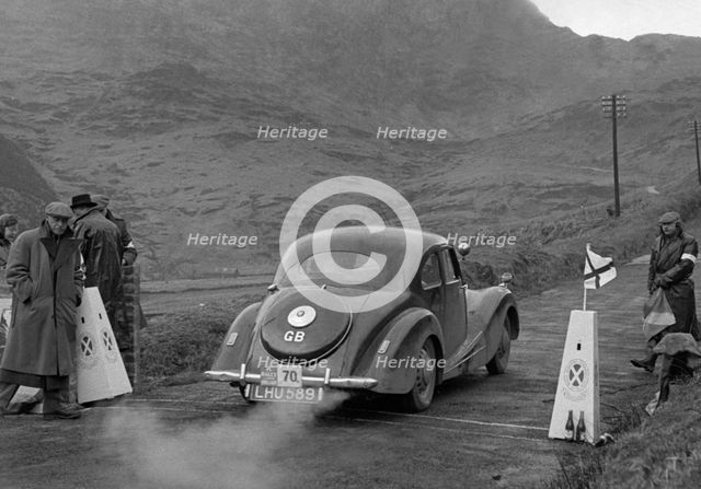 Bristol 400 driven by L.Potter on the 1952 R.A.C Rally Artist: Unknown.