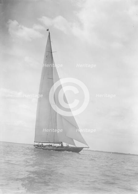 'Britannia' sails close-hauled, 1933. Creator: Kirk & Sons of Cowes.