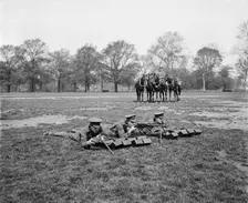 British Army machine gun troop, May 1918. Artist: Adolph Augustus Boucher