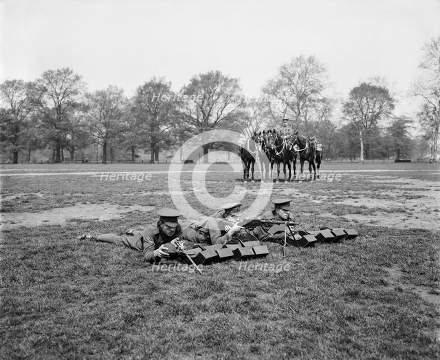 British Army machine gun troop, May 1918. Artist: Adolph Augustus Boucher.