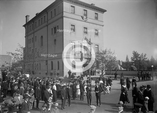 British Commission To U.S.  - Arrival At Long Residence, 1917. Creator: Harris & Ewing.
