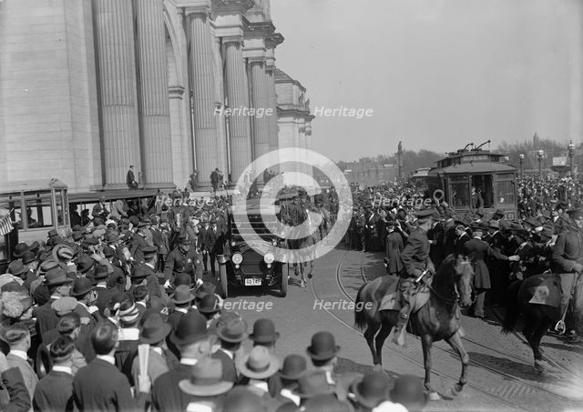 British Commission To U.S - Arrival At Union Station; General Views, 1917. Creator: Harris & Ewing.