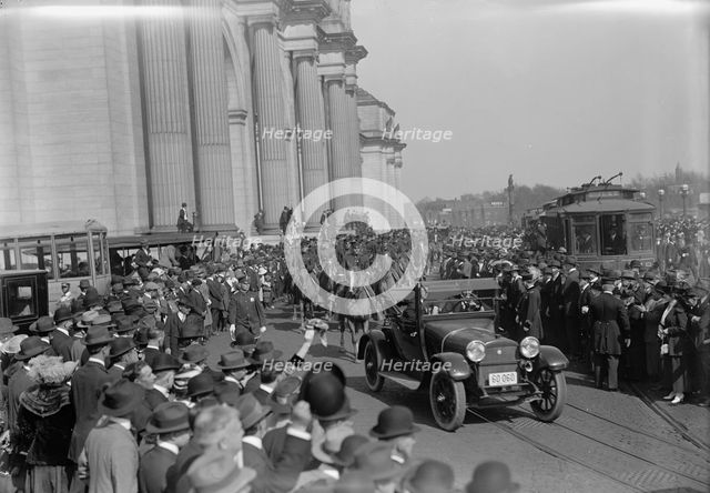 British Commission To U.S - Arrival At Union Station; General Views, 1917. Creator: Harris & Ewing.