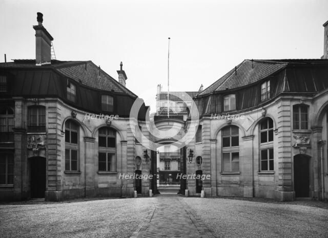 British Embassy (Hotel de Charost), 39 Rue de Fauborg Saint Honore, Paris, France, 1964. Artist: Unknown.