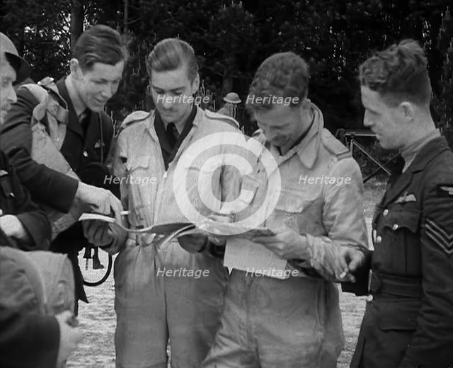 British Pilots Chatting, 1940. Creator: British Pathe Ltd.