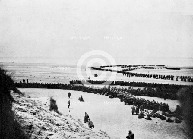 British retreat from Dunkirk, World War 2, 1940. Artist: Unknown