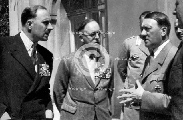 British soldiers talking with Adolf Hitler, 1936. Artist: Unknown