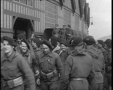 British Soldiers Disembarking from a Warship Back in the United Kingdom After Fighting in..., 1940. Creator: British Pathe Ltd