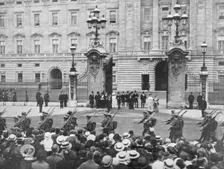 British soldiers marching past Buckingham Palace, London, August 1914