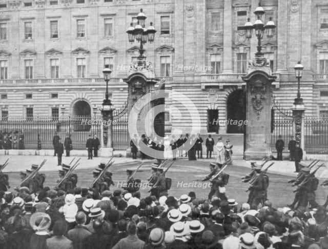 British soldiers marching past Buckingham Palace, London, August 1914. Artist: Unknown