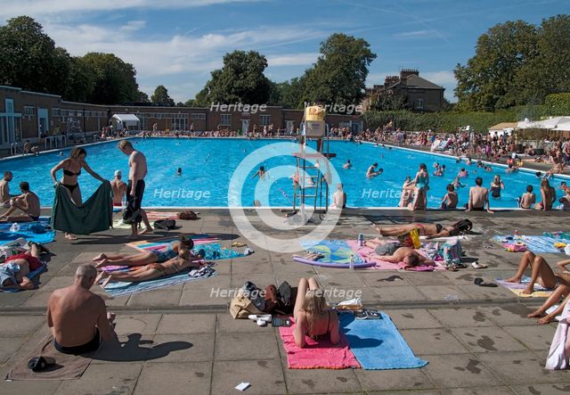 Brockwell Lido, Dulwich Road, Brockwell Park, Lambeth, London, 2012. Creator: Simon Inglis.