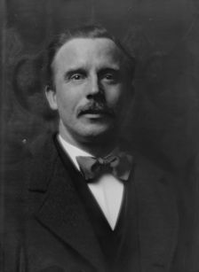 Brook, Morgan, Mr., portrait photographt, 1912 or 1913. Creator: Arnold Genthe