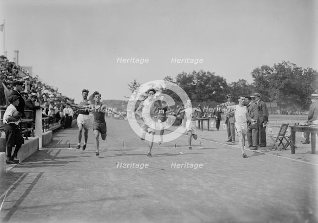 Brooklyn Children's Field Day [50 yd. final], between c1910 and c1915. Creator: Bain News Service.