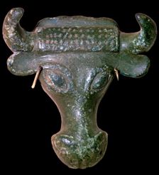 Bronze Bull's head escutcheon