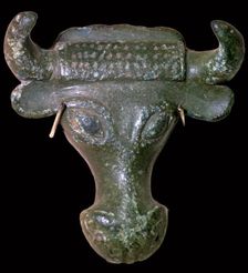 Bronze Bull's head escutcheon