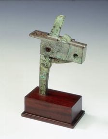 Bronze crossbow trigger mechanism with gold inlays, Eastern Zhou dynasty, China, 4th-3rd century BC