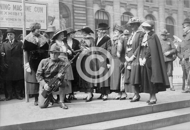 Browning gun, 1918. Creator: Bain News Service.
