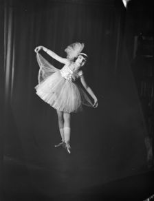 Brovish, Miss, 1923 Feb. 10. Creator: Arnold Genthe