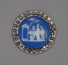 Button with Sacrifice of a Bull, Burslem, Late 18th century. Creator: Wedgwood