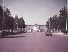 Buckingham Palace, London, c1955. Creator: Arthur Charles Kirby Ware