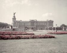 Buckingham Palace, London, c1955. Creator: Arthur Charles Kirby Ware