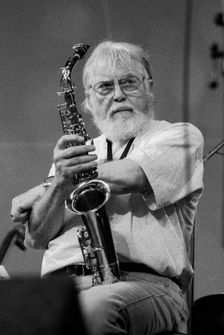 Bud Shank, Brecon Jazz Festival, Brecon, Powys, Wales, Aug 2000. Artist: Brian O'Connor