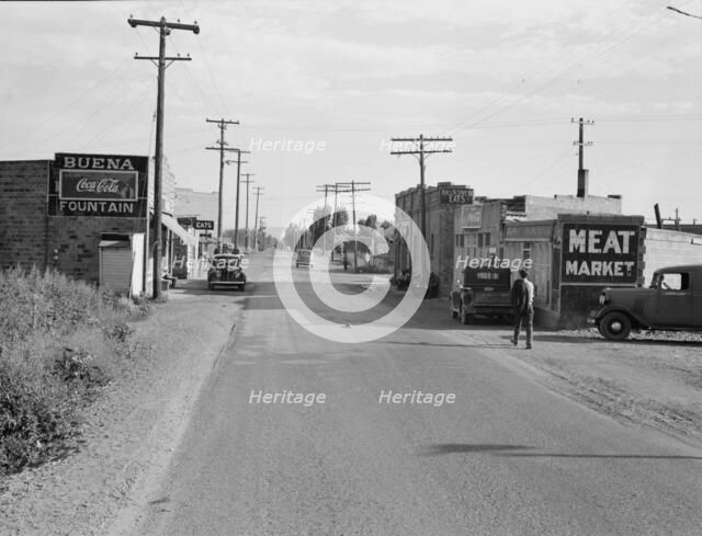 Buena, Yakima County, Washington, 1939. Creator: Dorothea Lange.