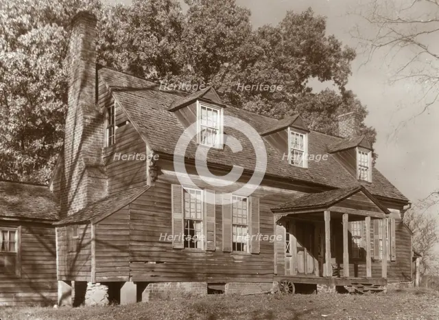 Buffalo Springs farm house, Buffalo Springs, Mecklenburg County, Virginia, 1935. Creator: Frances Benjamin Johnston.