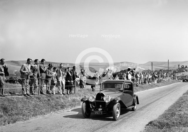 Bugatti Type 49 of CWP Hampton at the Bugatti Owners Club Lewes Speed Trials, Sussex, 1937. Artist: Bill Brunell.