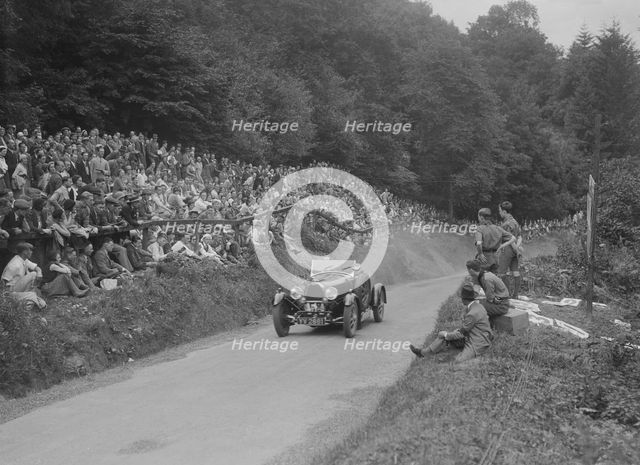 Bugatti Type 43 Grand Sport of KW Bear, MAC Shelsley Walsh Hillclimb, Worcestershire, 1930s. Artist: Bill Brunell.