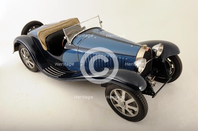 Bugatti type 55 1932. Artist: Simon Clay.